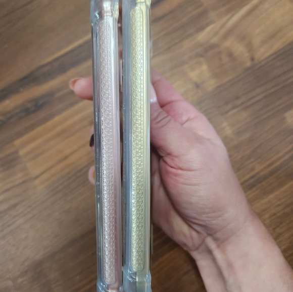 🌻Samsung S22+ sunflower flowing glitter phone case - Picture 7 of 7